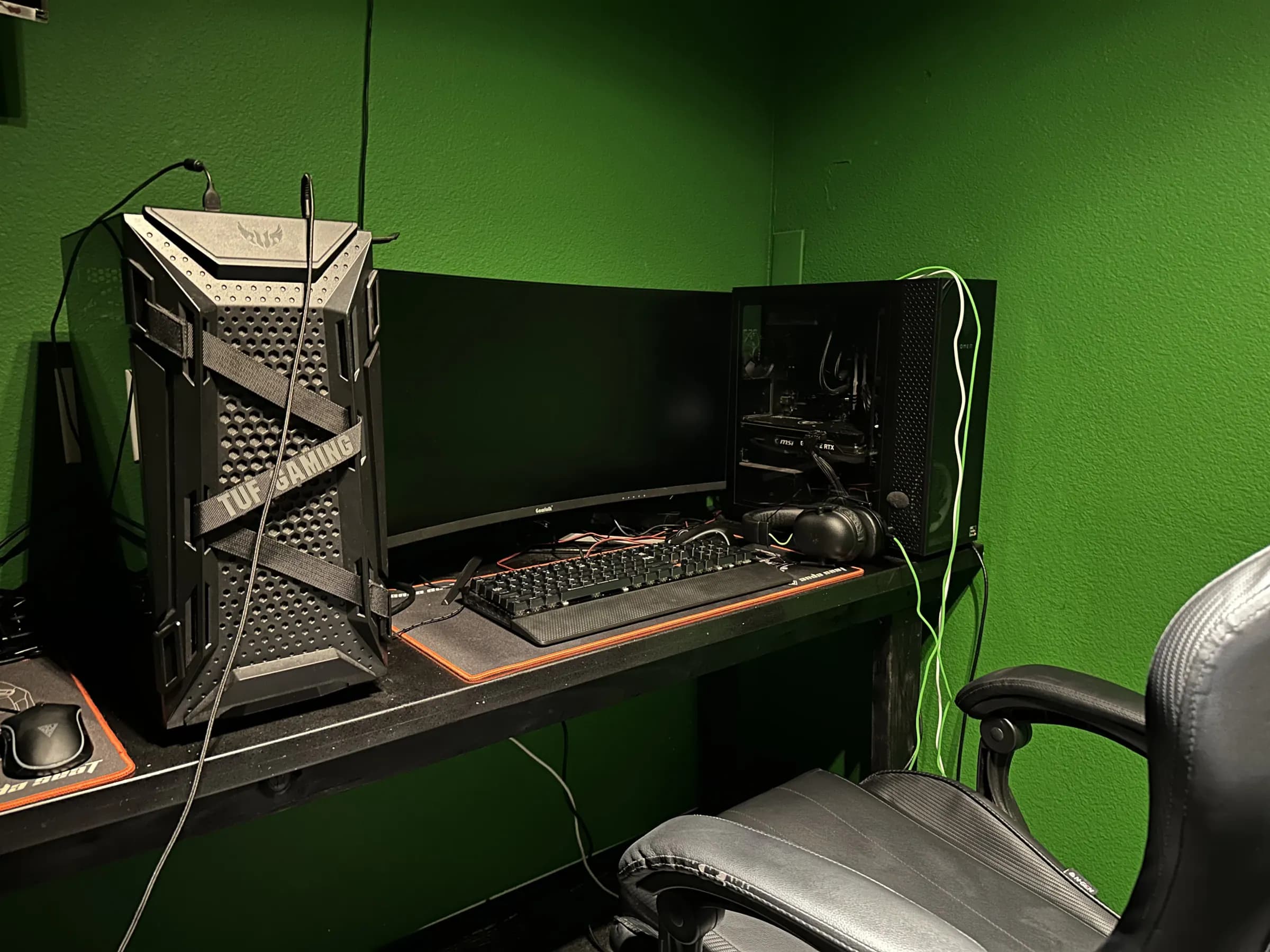 Inside EVO CLUB, the PC gaming lounge in Las Vegas Chinatown — photo 88