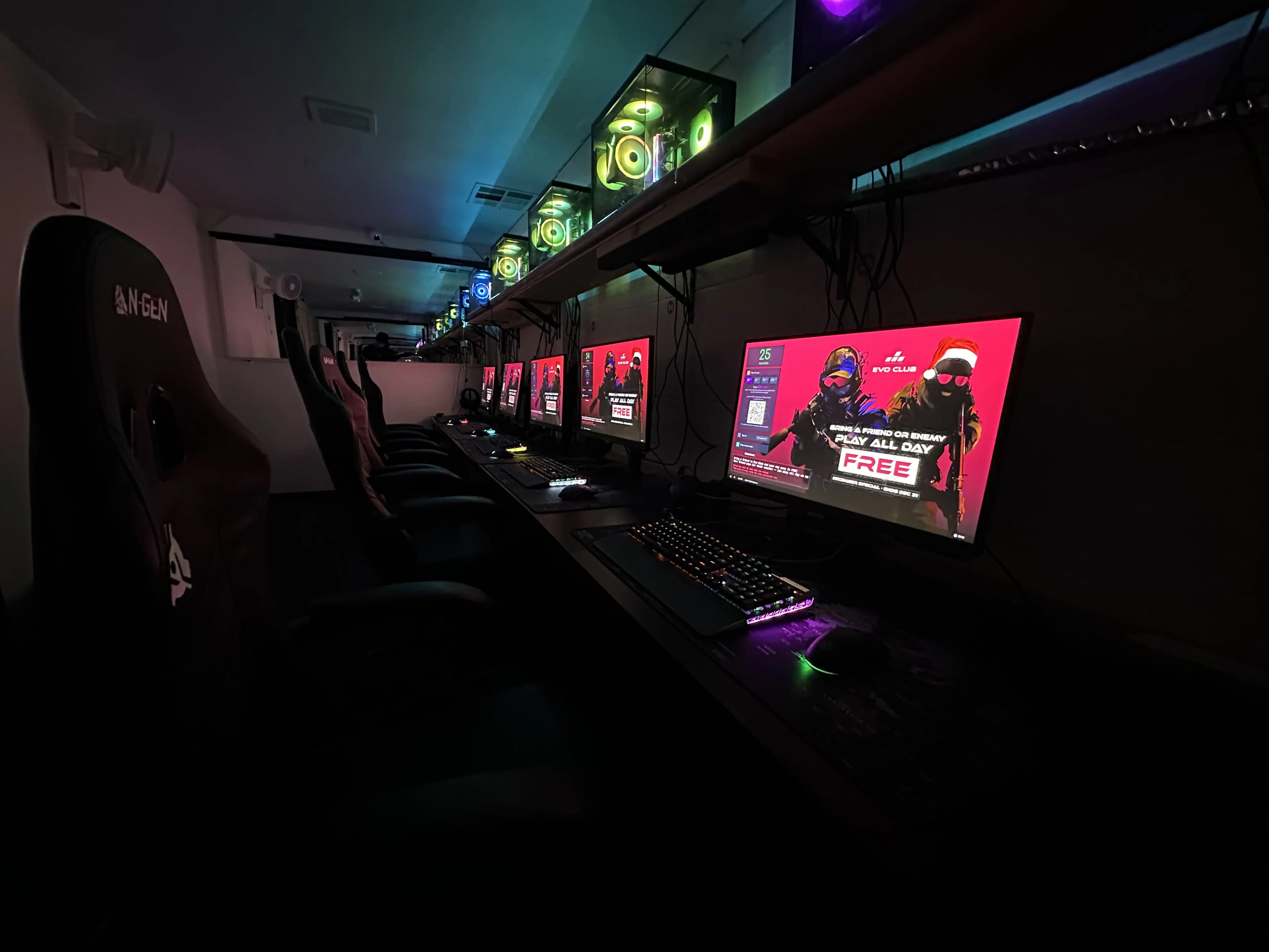 Inside EVO CLUB, the PC gaming lounge in Las Vegas Chinatown — photo 55